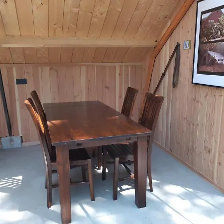 Natuurslaapkamer De Zaadeest Boskamer カントリーハウス Lomm
