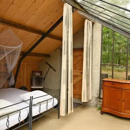 Natuurslaapkamer De Zaadeest Boskamer