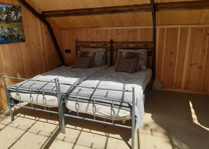 Landsted Natuurslaapkamer De Zaadeest Boskamer Lomm